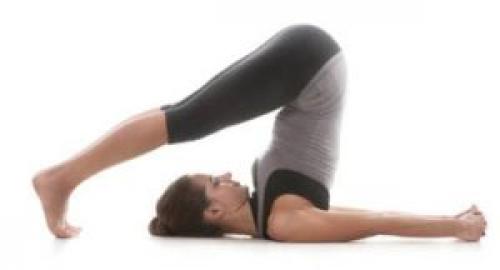 Йога Поза плуга. Поза Халасана – мощная асана для растягивания позвоночника и омоложения организма