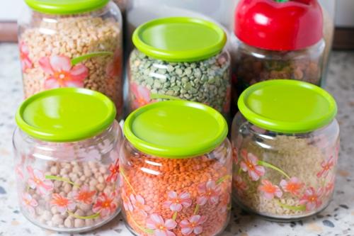 Как хранить орехи, чтобы не завелась моль. 