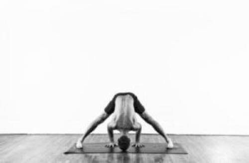 Прасарита падоттанасана техника выполнения. Поза Прасарита Падоттанасана: наклон вперед, как альтернатива стойке на голове