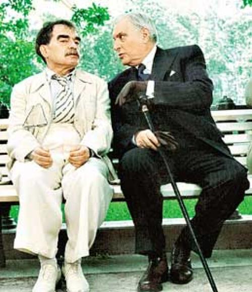 Кирпич ни с того ни с сего никому и никогда на голову не свалится. 