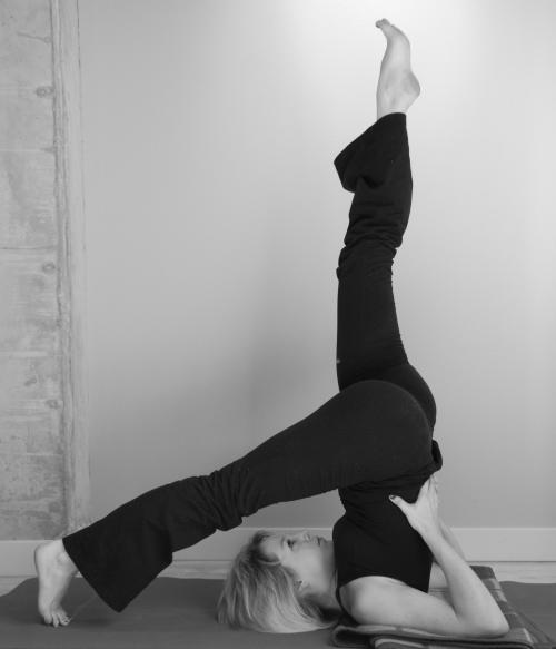 Эка Пада Сарвангасана