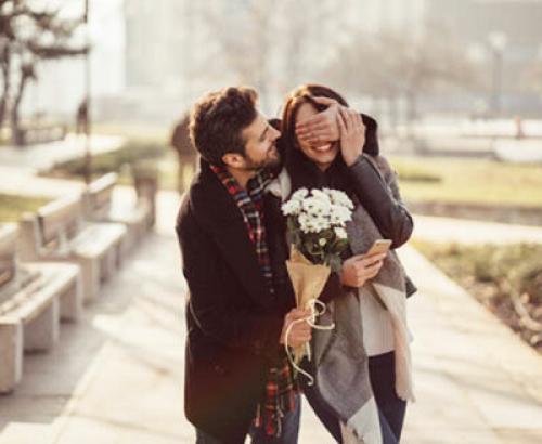 Мужчина любит женщину признаки. Как узнать серьезность намерений