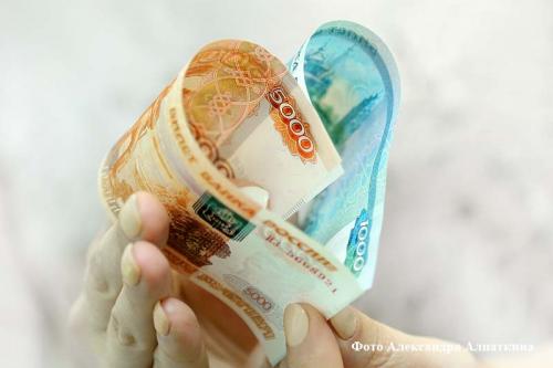 Если в семье один ребенок можно получить выплату 5000 рублей. Пенсионный фонд РФ отвечает на популярные вопросы о выплате 5000 рублей на детей до 3 лет