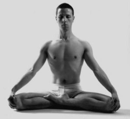 Ардха Сиддхасана. Совершенная поза в йоге Сиддхасана. Любимая асана мудрецов и йогинов