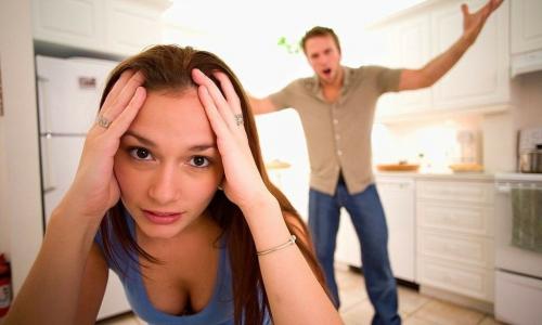Почему муж постоянно оскорбляет жену. Психологи выявили 7 причин, почему мужчина может оскорблять свою любимую женщину