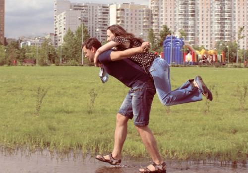 Если мужчина-Лев любит по настоящему, как он себя ведет. 15 признаков того, что мужчина-Лев влюблен в вас