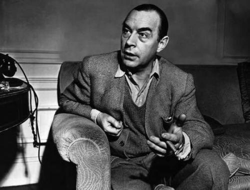 Твой человек не тот кому с тобой хорошо, а тот кому без тебя плохо откуда. 25 лучших цитат Ремарка о любви.