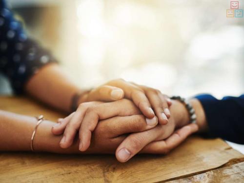 Боязнь прикосновений чужих людей фобия название. Проявления гаптофобии