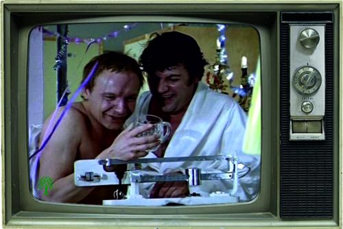 Как скучно мы живём мы перестали лазить в окна к любимым женщинам. Цитаты из любимого фильма «Ирония судьбы или С легким паром!»