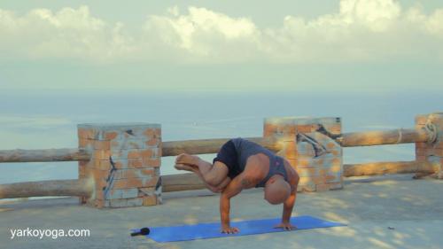 Паршва Бакасана. Бакасана и Паршва Бакасана