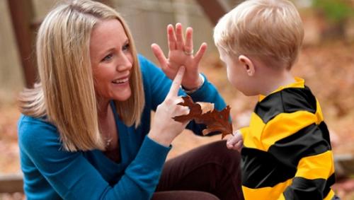 Играла скрипка для глухих играла. 