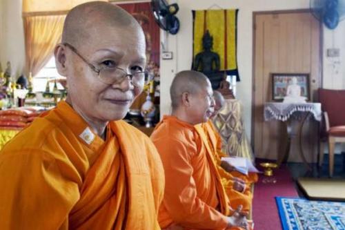 Буддийские монахи-женщины. Буддийские монахи-женщины как появились бхикшуни