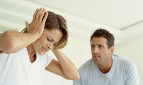 Что делать если муж постоянно оскорбляет и унижает советы психолога. Причины семейной тирании