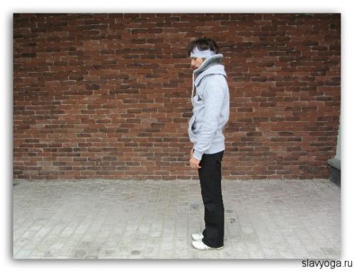 Ардха Чандрасана (поза полумесяца)