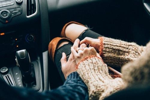 Энергетическая привязка мужчины к женщине, как сделать. Как распознать энергетическую привязку к мужчине?