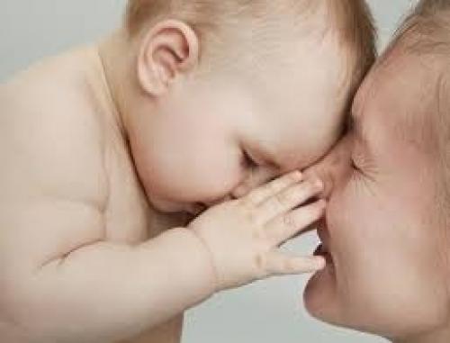 Почему хочется укусить ребенка. Почему людям иногда хочется «съесть» младенцев?