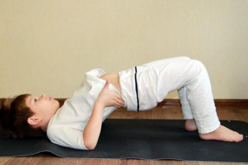 Сету Бандха Сарвангасана Поза. Техника выполнения асаны Сету Бандха Сарвангасаны