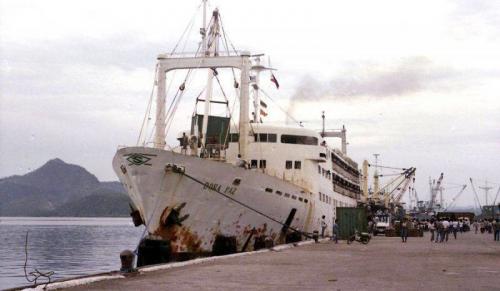 Крушение парома Донья Пас филиппины 1987.  "Донья Пас" Про это в Голливуде фильм не снимут.