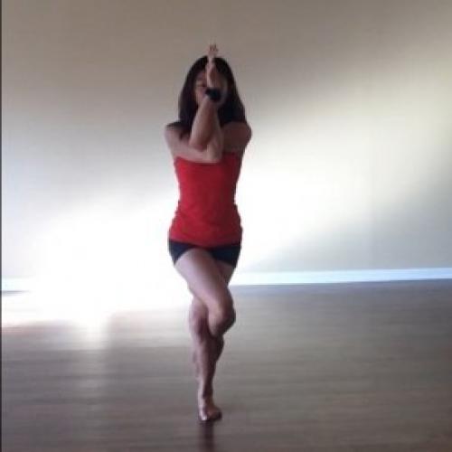 Асаны стоя на одной ноге. 10 асан на развитие баланса