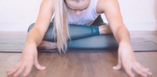 Агни Стамбхасана, как освоить. Поза, усиливающая огонь, или Агни Стамбхасана в йоге: техника выполнения и видео-инструкция