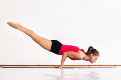 Маюрасана противопоказания. Какое влияние на тело оказывает Маюрасана и как ее делать?