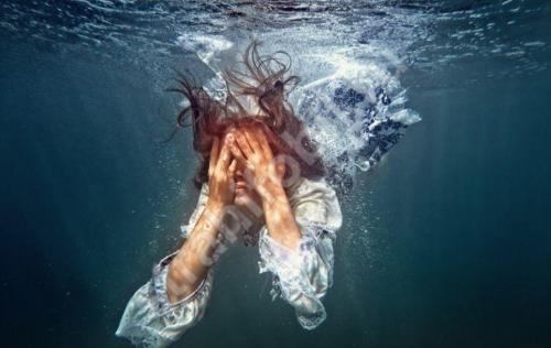 Страх утонуть, какая фобия. Батофобия - страх или боязнь глубины воды