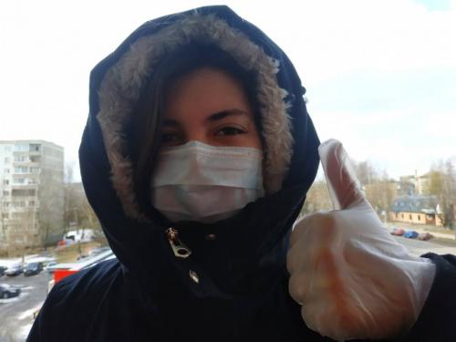 Можно ли выходить из дома без маски. Нужно ли носить маску на улице и штрафуют ли за ее отсутствие. Выясняем подробности