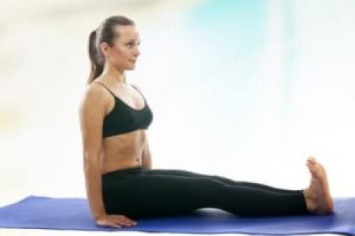 Поза посоха Дандасана – подробное описание для правильной практики йоги