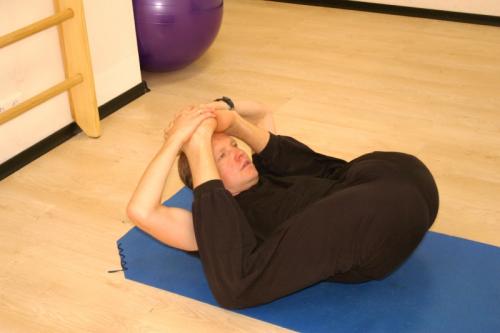 Йоганидрасана эффект. Йоганидрасана - поза "две ноги за головой"