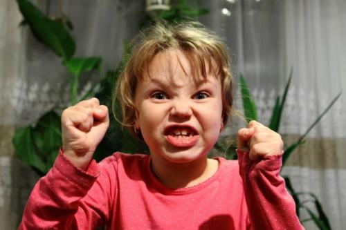 Неадекватные дети в школе. Неадекватное поведение вашего ребенка в школе