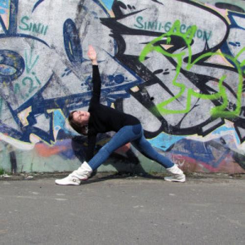 Гарбха пиндасана перевод с санскрита. Как научиться понимать названия асан на санскрите