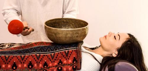 Массаж гималайскими чашами. Массаж Тибетскими Поющими Чашами во Владимире