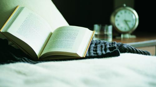 Топ лучших современных книг. Камень авантюрин: кому подходит, свойства и значение