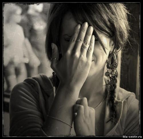 ОБИЖАЮТСЯ ТОЛЬКО СЛУЖАНКИ !