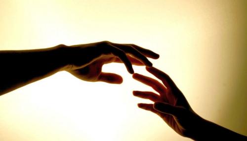 Человек который не любит тактильный контакт. Семейное счастье или почему так важно прикосновение любимого