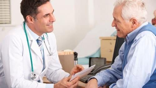 Какой врач прописывает гормоны. К какому врачу обращаться с гормонами