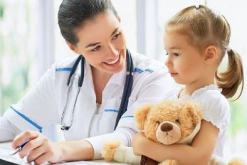 Какой врач прописывает гормоны. К какому врачу обращаться с гормонами