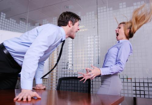 Как подставить начальника женщину. Действенные способы подставить начальника