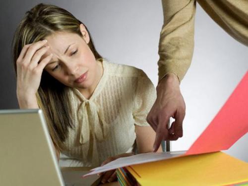 Как поставить начальника на место если он орет. Совет 4 : Как себя вести, чтобы поставить начальника на место