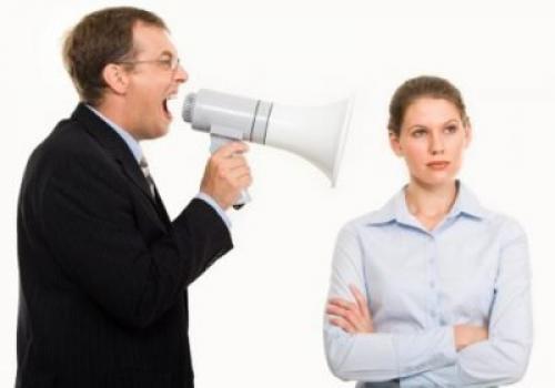 Куда обращаться если начальник оскорбляет. Как реагировать на крик начальника