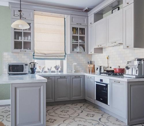 Если кухня белая, какого цвета должны быть стены. Стены для светлой кухни