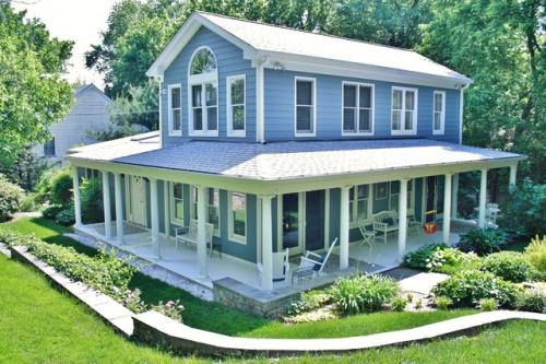 Крыша шоколадного цвета, какого должны быть цвета стены. Сочетания