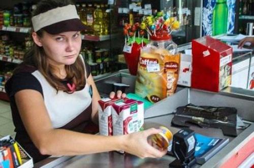 Как общаться с покупателями в магазине одежды. Как вести себя с клиентами при продаже одежды? Типичные ошибки продавцов