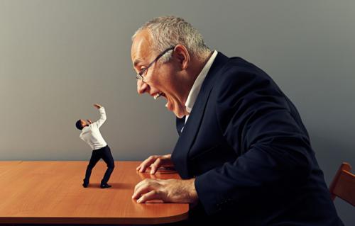 Подчиненный не соблюдает субординацию. Не соблюдает субординацию. Подчиненный и начальник