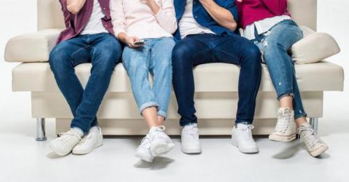 Ногу на Ногу, что значит. Закидывание Ноги на Ногу с Образованием Угла 01 Ногу на Ногу, что значит. Закидывание Ноги на Ногу с Образованием Угла 01