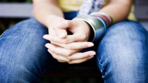 Позы ног сидя значение. Что может рассказать о вас поза, в которой вы сидите?