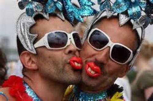 Как понять, что парень гей. Как распознать гея: сексуальная ориентация и поведение 01