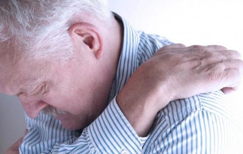 Почему человек чешется просто так. Почему зудит все тело: причины и лечение