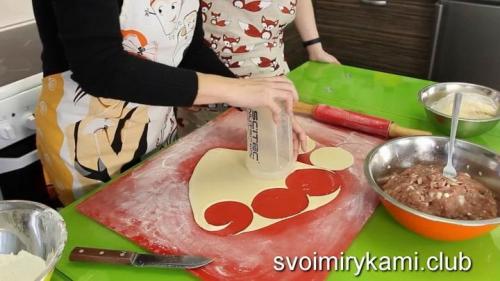 Как сделать позу. Правильное тесто на бурятские позы