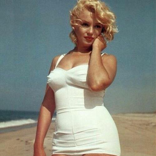 Мэрилин Монро фигура. Так какой же размер носила Мэрилин Монро?